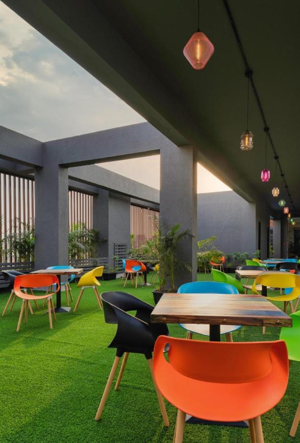 Couch & Cheese Homestel The Most Luxurious Hostel For Working Professionals & Students Pune Exterior photo